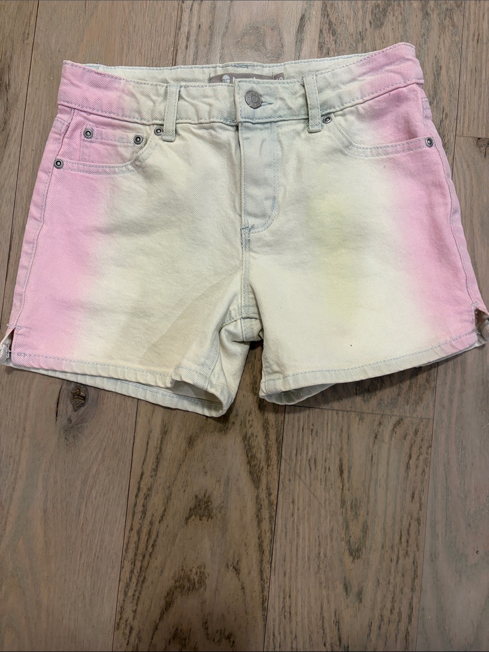 Tractr Pastel Dip-Dye Denim Shorts w/Pink